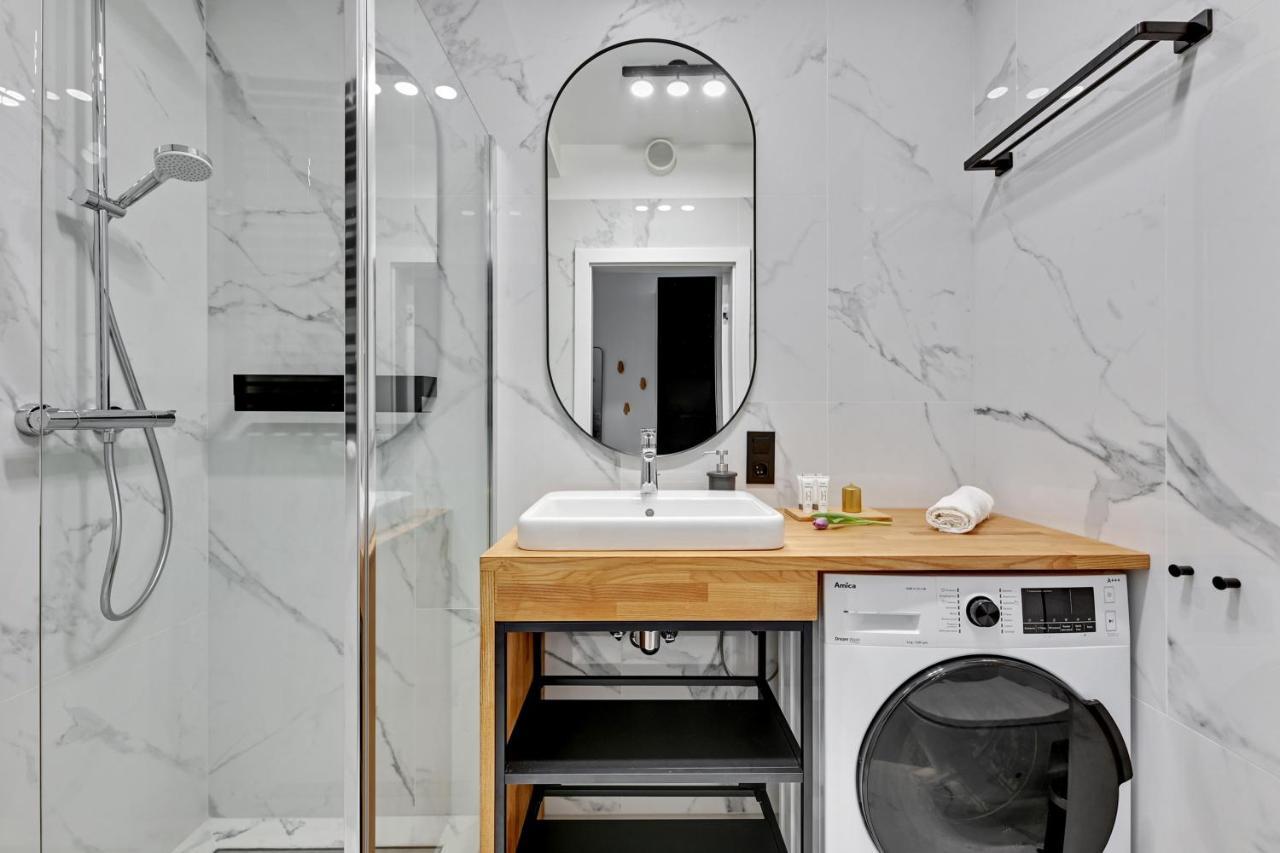 Apartament Walowa Stara Stocznia グダニスク エクステリア 写真