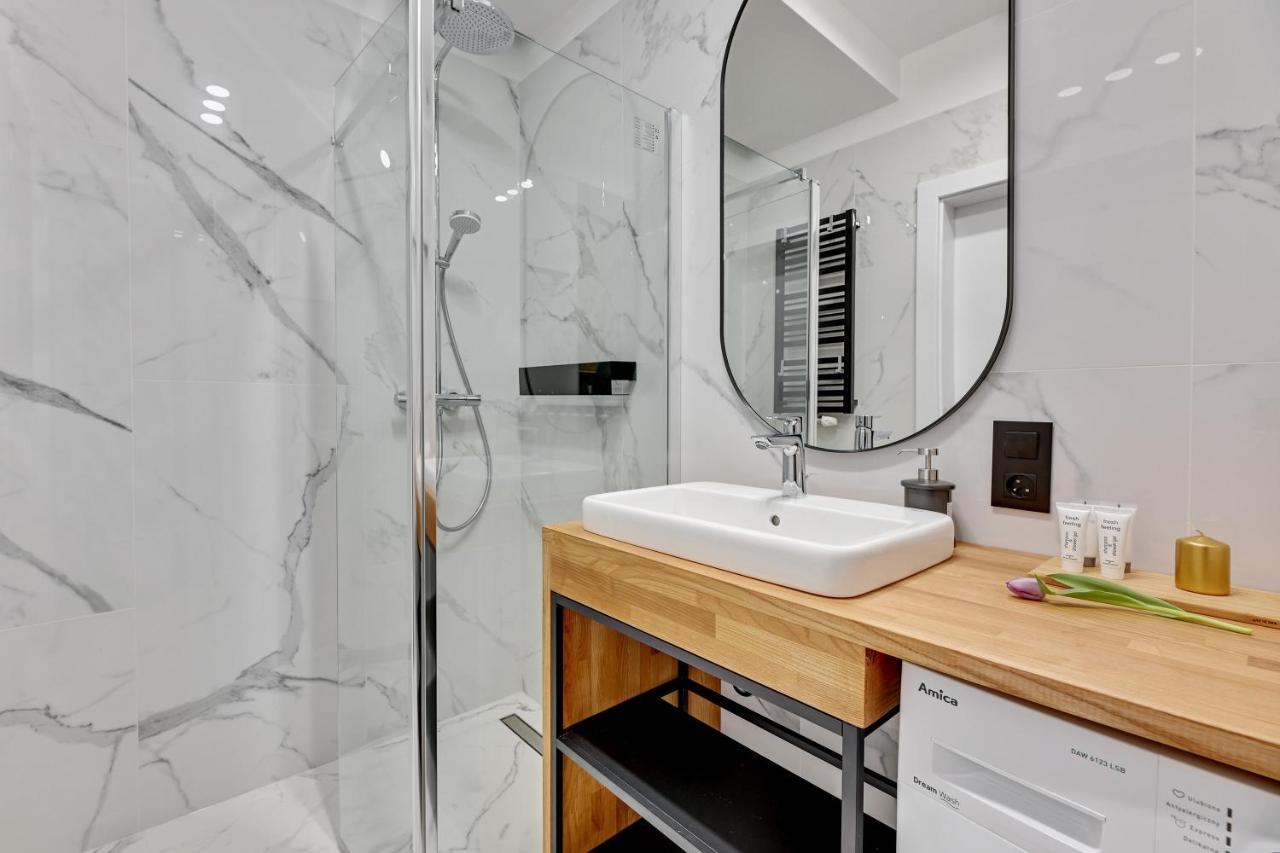 Apartament Walowa Stara Stocznia グダニスク エクステリア 写真