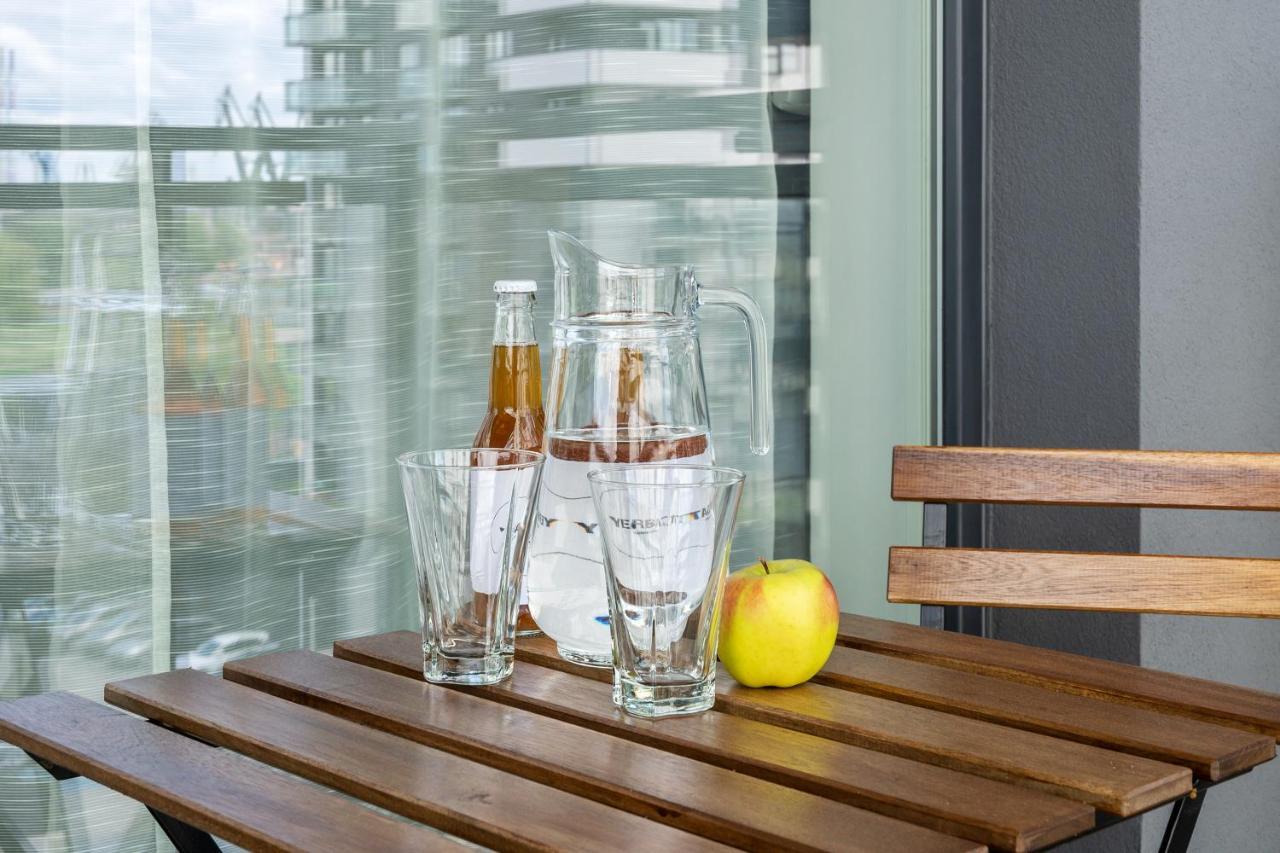 Apartament Walowa Stara Stocznia グダニスク エクステリア 写真